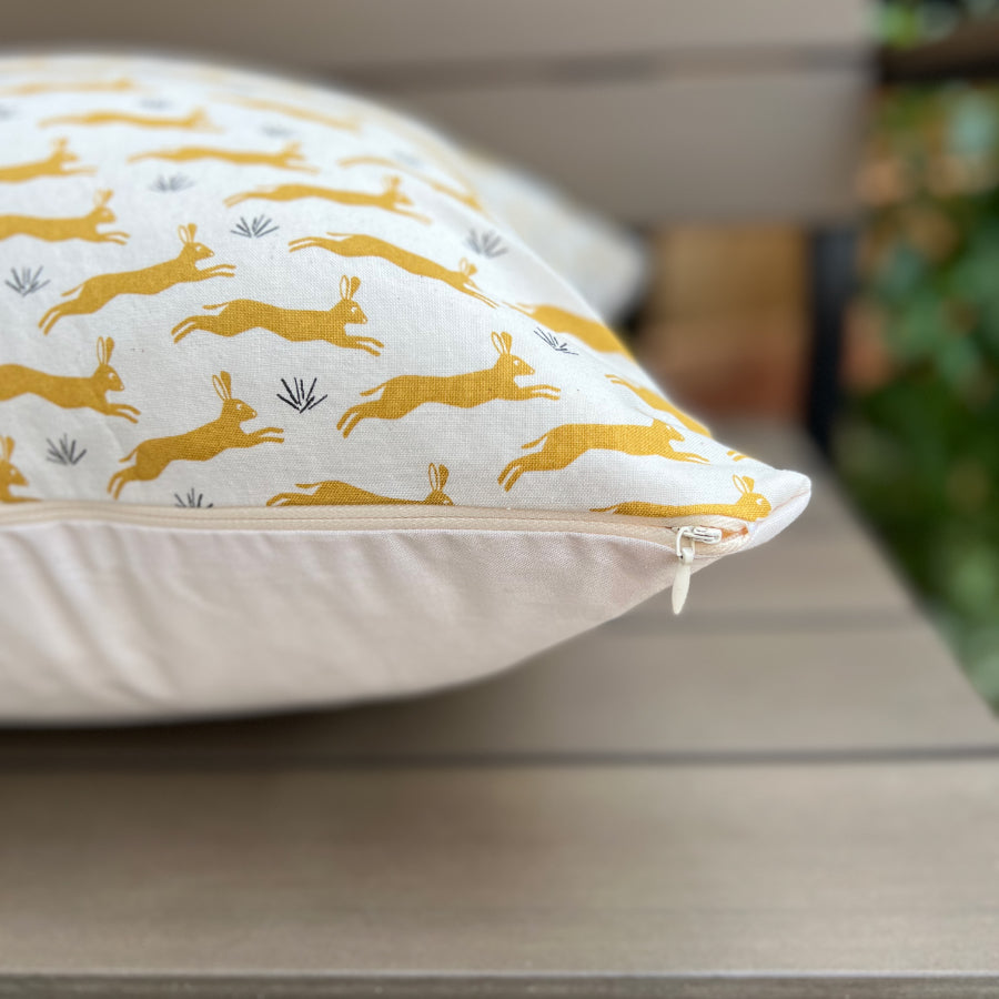 Hoppy Bunnies - Ivory and Gold